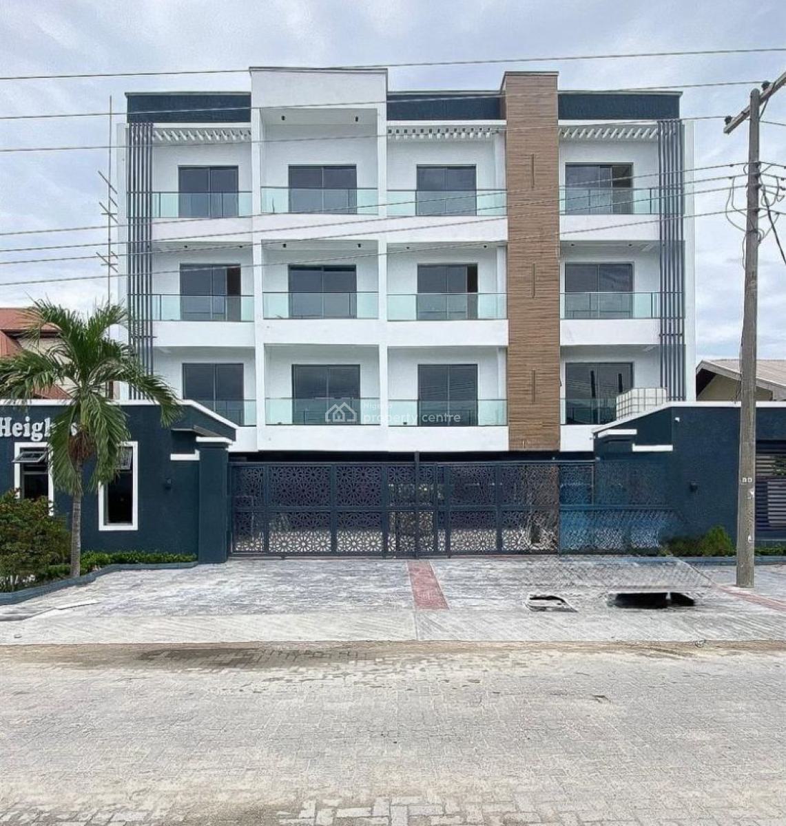 3 Bedroom Apartment with Swimming Pool, Lekki Phase 1, Lekki, Lagos, Flat / Apartment for Rent