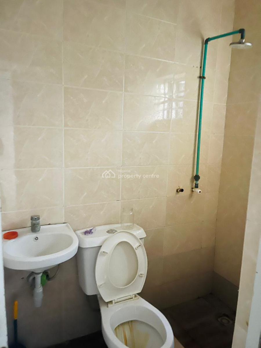 2bedroom Flat, Ikota, Lekki, Lagos, Flat / Apartment for Rent
