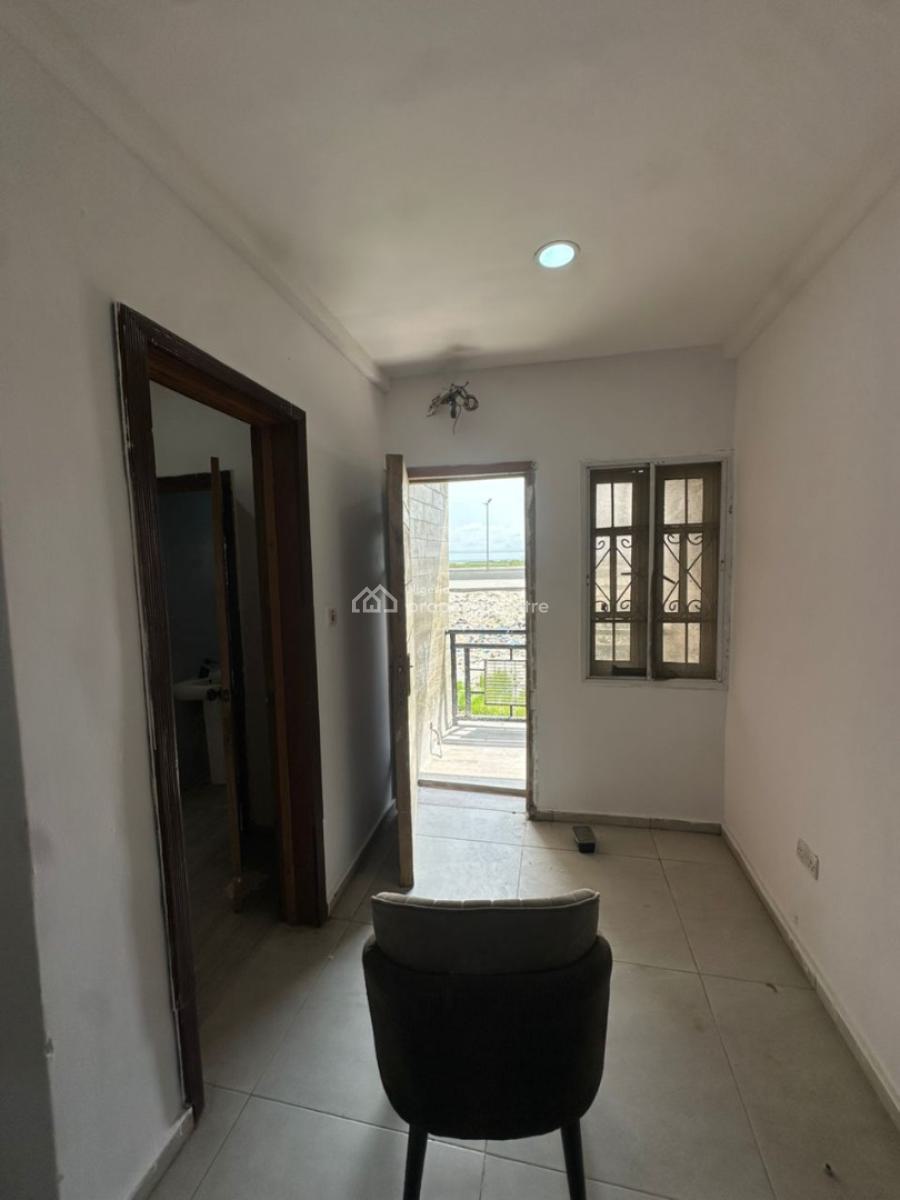 2bedroom Flat, Ologolo, Lekki, Lagos, Flat / Apartment for Rent