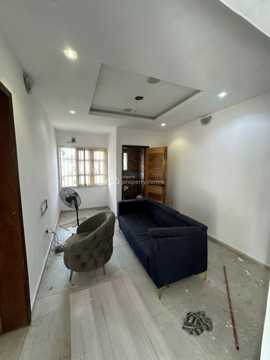 2bedroom Flat, Ologolo, Lekki, Lagos, Flat / Apartment for Rent