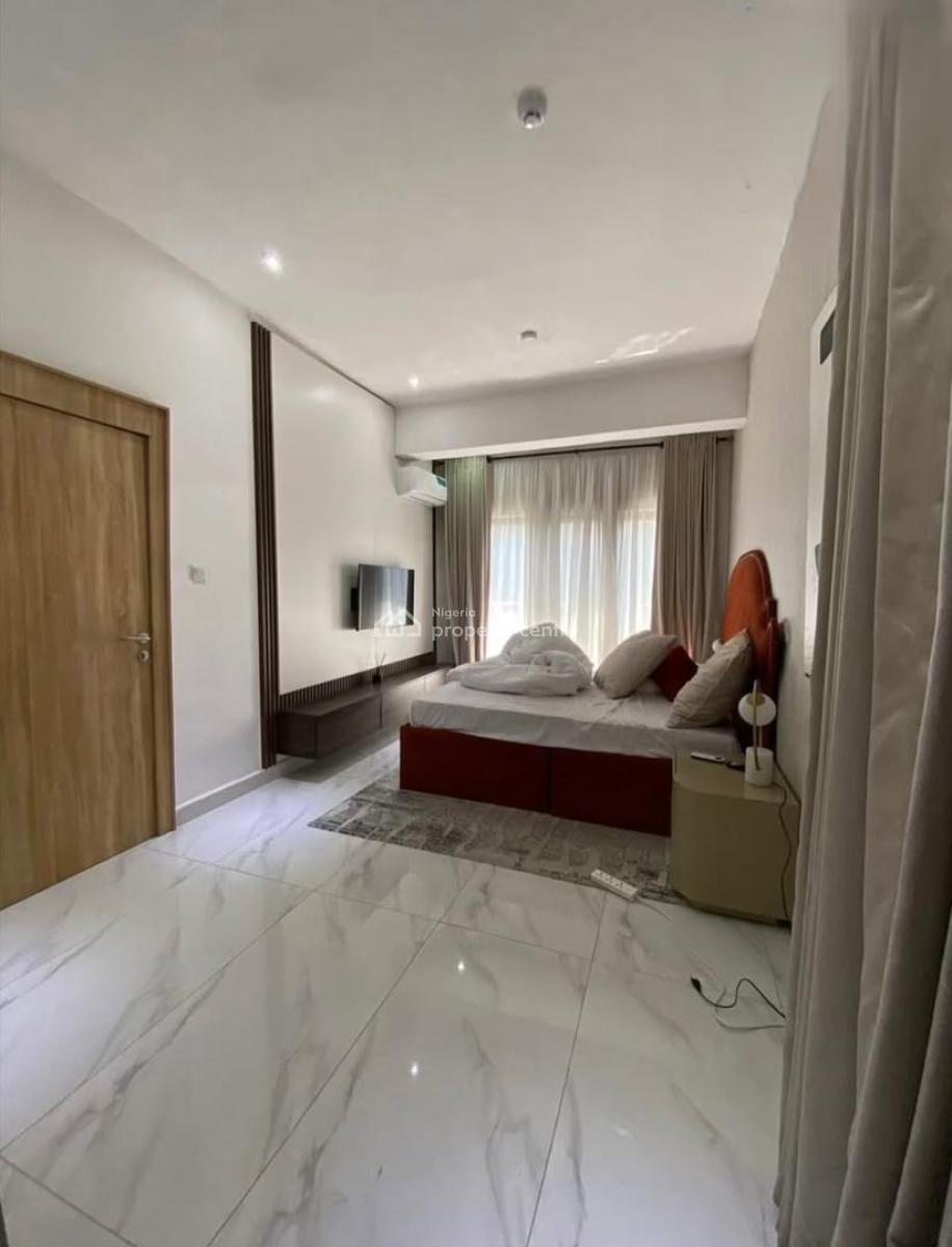 Fully Furnished 1 Bedroom Apartment with Elevator, Lekki Phase 1, Lekki, Lagos, Flat / Apartment for Rent