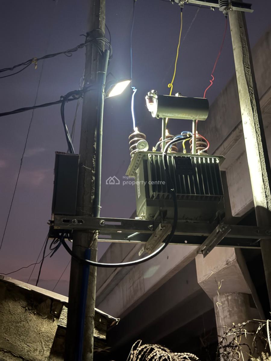 Luxurious 4 Units of 2 Bedroom Flats 2 Units of Selfcontain Bq, Kubwa Arab Road Rockface Estate, Kubwa, Abuja, Flat / Apartment for Sale