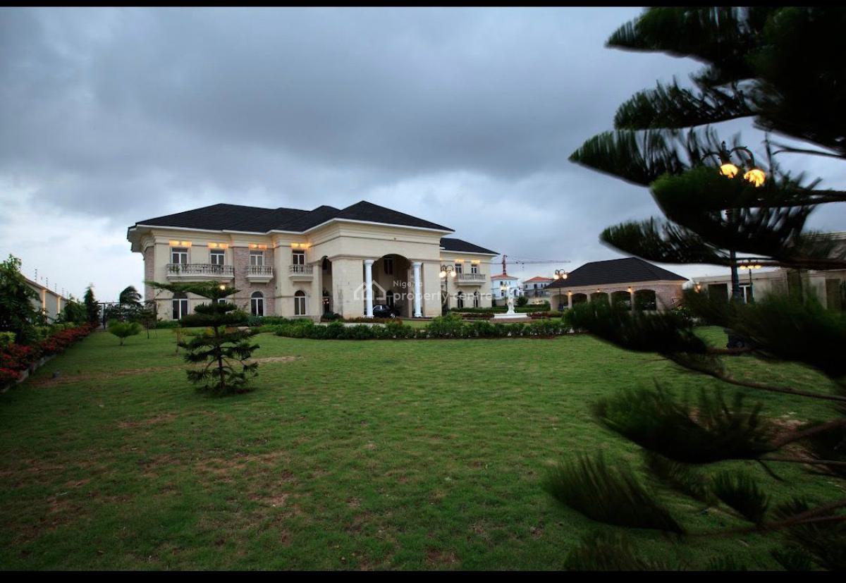 7 Bedroom Stand Alone Water Front Villa, Banana Island, Ikoyi, Lagos, Detached Duplex for Sale