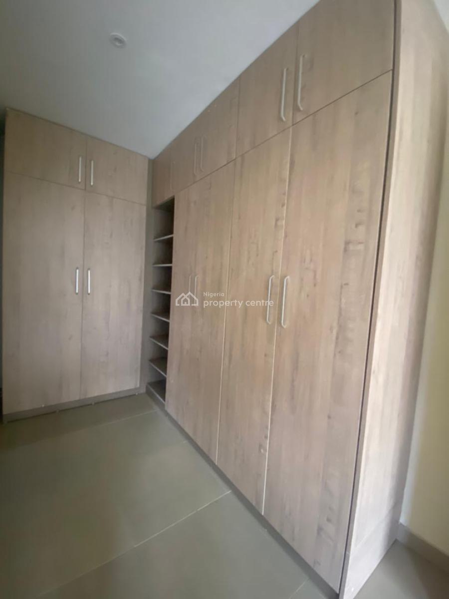 Ready to Move in 3 Bedroom Luxury Apartment with Swimming Pool, Lekki Phase 1, Lekki, Lagos, Flat / Apartment for Sale