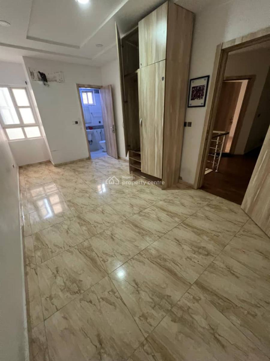 Semi Masters with Personal Kitchen and Meter , Front Door Entrance, Orchid Victoria Bay, Lekki, Lagos, Flat / Apartment for Rent