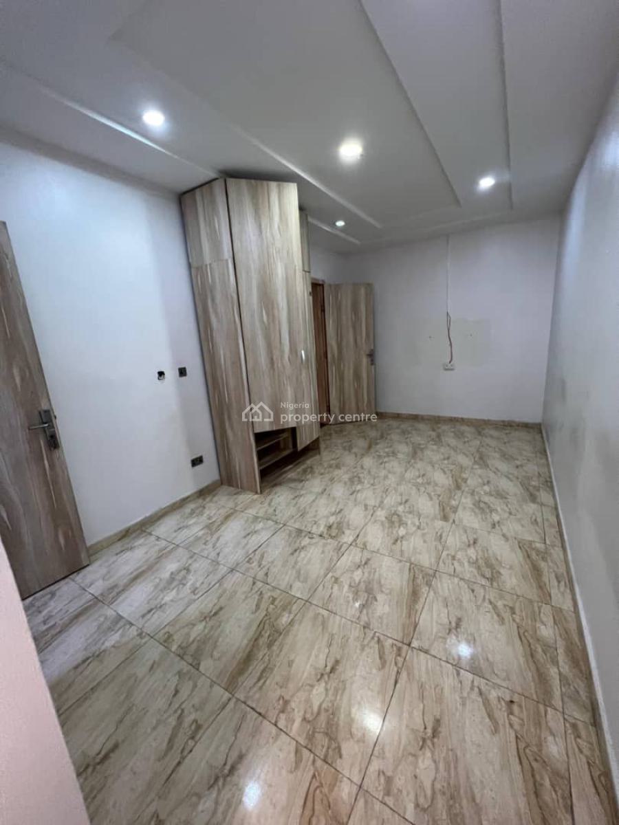 Semi Masters with Personal Kitchen and Meter , Front Door Entrance, Orchid Victoria Bay, Lekki, Lagos, Flat / Apartment for Rent