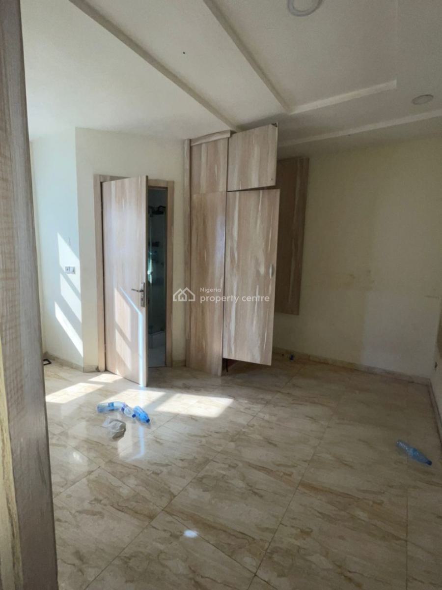 Semi Masters with Personal Kitchen and Meter , Front Door Entrance, Orchid Victoria Bay, Lekki, Lagos, Flat / Apartment for Rent