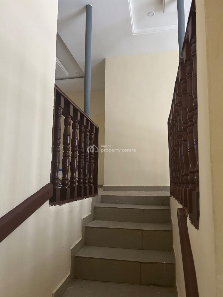 3-bedroom Upstairs Federal Peace Estate, Isheri Olofin (lagos), Bloc 3 Plot 4 Federal Peace Estate Isheri Olofin Lagos., Isheri Olofin, Alimosho, Lagos, Flat / Apartment for Rent