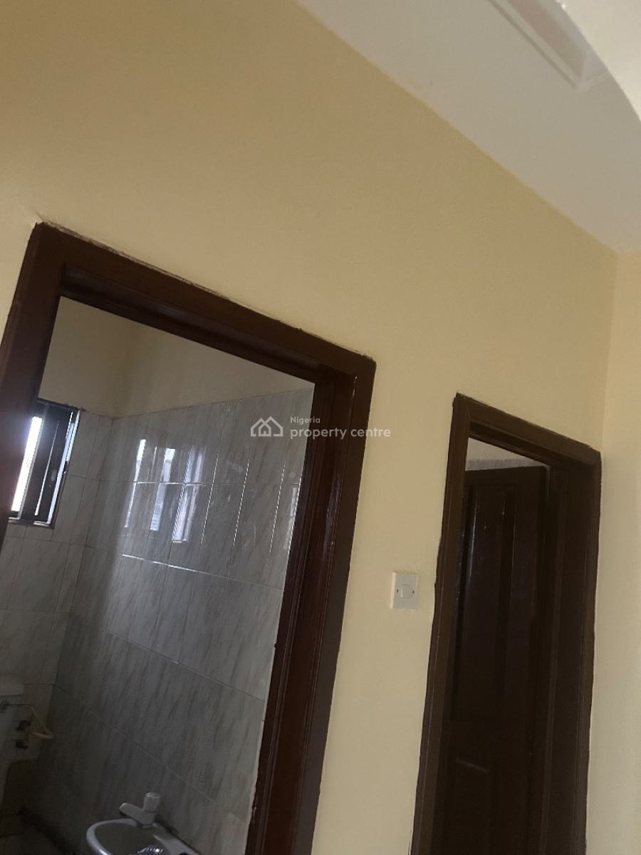 3-bedroom Upstairs Federal Peace Estate, Isheri Olofin (lagos), Bloc 3 Plot 4 Federal Peace Estate Isheri Olofin Lagos., Isheri Olofin, Alimosho, Lagos, Flat / Apartment for Rent