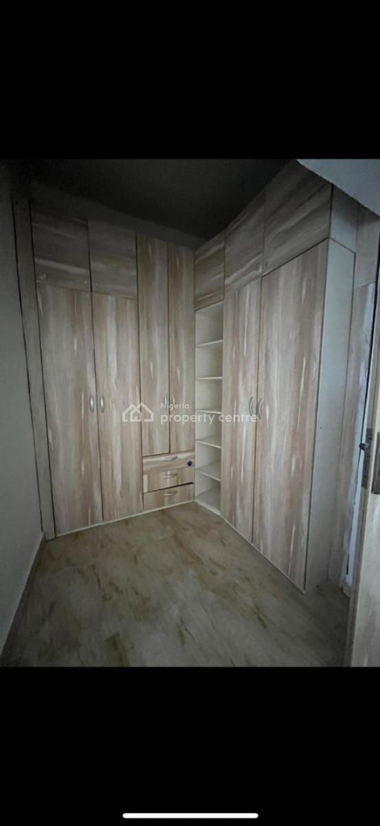 Masters Bedroom Sharing Kitchen, Orchid Road, Lekki, Lagos, Flat / Apartment for Rent