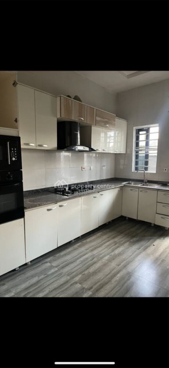 Masters Bedroom Sharing Kitchen, Orchid Road, Lekki, Lagos, Flat / Apartment for Rent