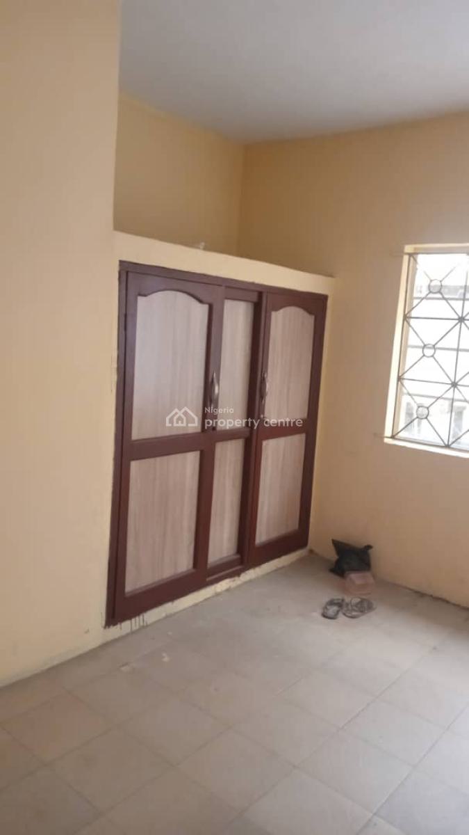Newly and Tastefully Renovated 3 Bedroom Flat, Randle Avenue, Surulere, Lagos, Flat / Apartment for Rent
