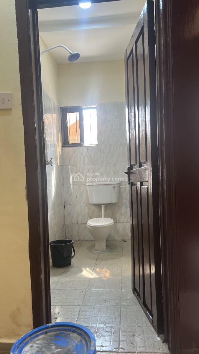 3-bedroom Flat  (downstairs) -- Federal Peace Estate, Isheri Olofin, Block 3 Plot 4 Federal Peace Estate Isheri Olofin Lagos., Isheri Olofin, Alimosho, Lagos, Flat / Apartment for Rent