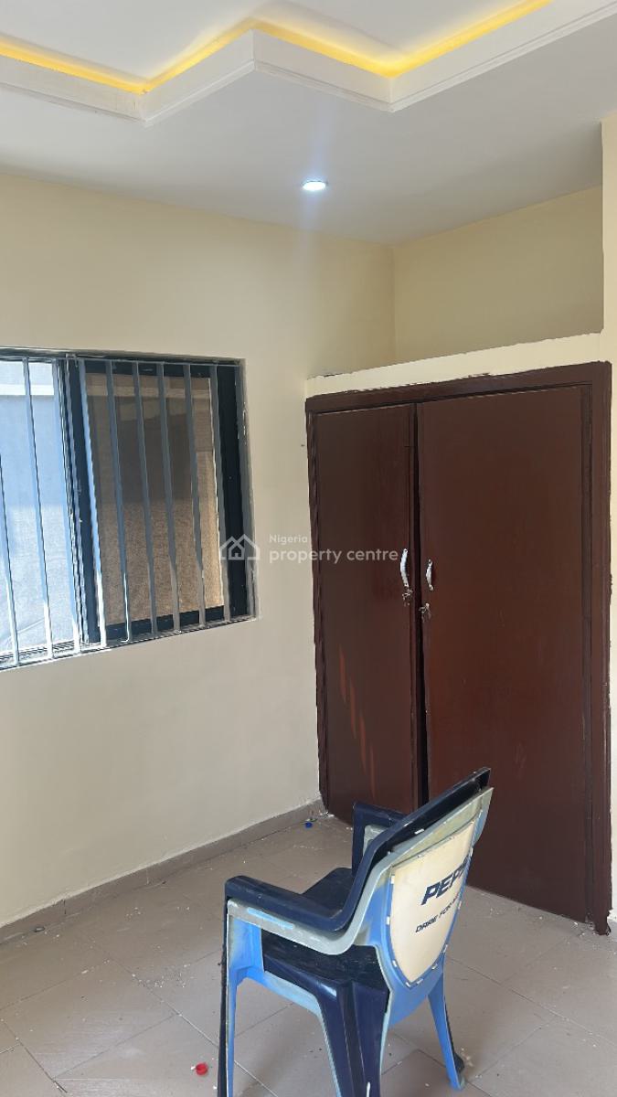 3-bedroom Flat  (downstairs) -- Federal Peace Estate, Isheri Olofin, Block 3 Plot 4 Federal Peace Estate Isheri Olofin Lagos., Isheri Olofin, Alimosho, Lagos, Flat / Apartment for Rent