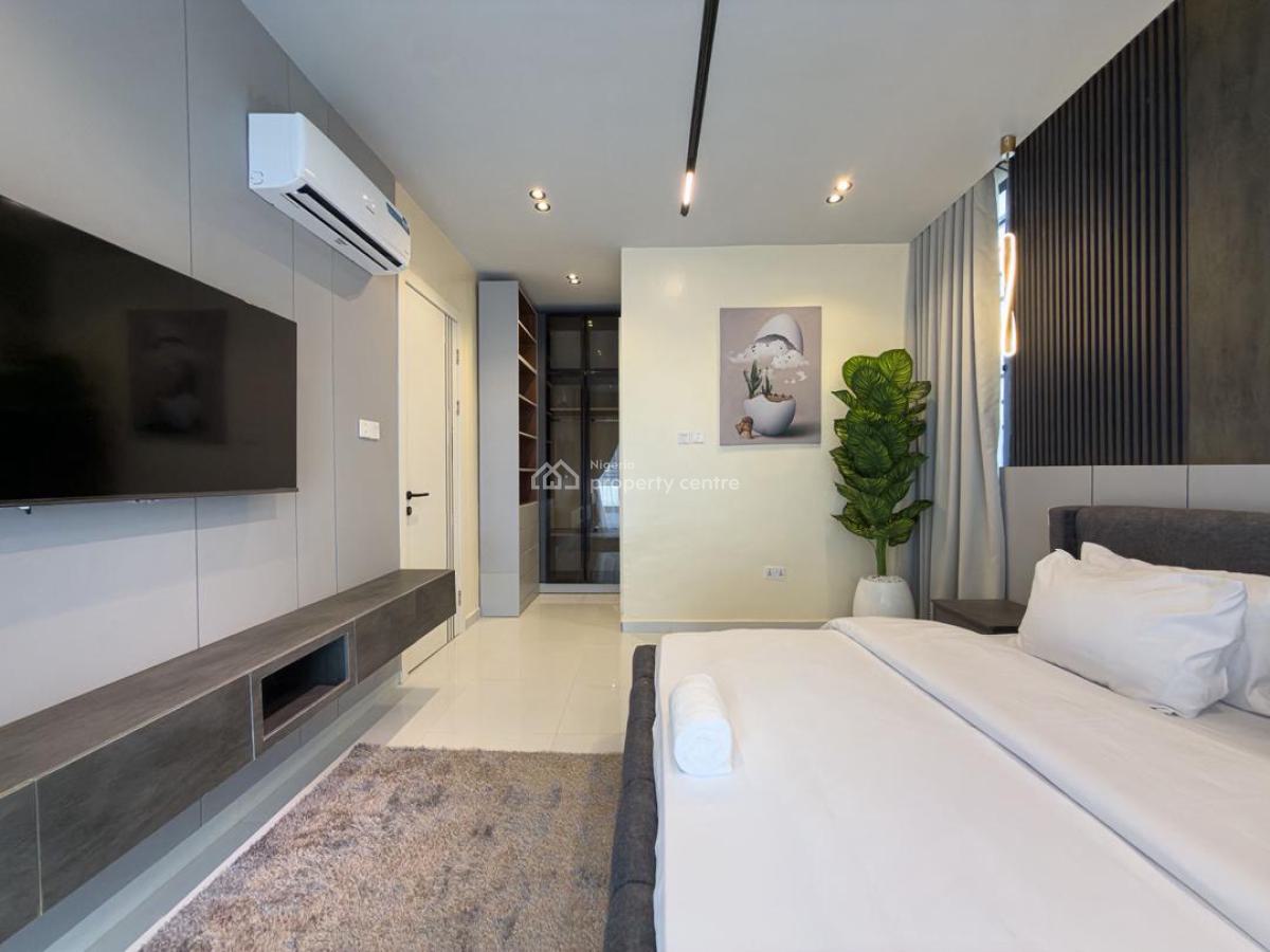 Tastefully Furnished Three Bedroom Luxury Suite with Swimming Pool, Admiralty Way, Lekki Phase 1, Lekki Phase 1, Lekki, Lagos, Flat / Apartment Short Let