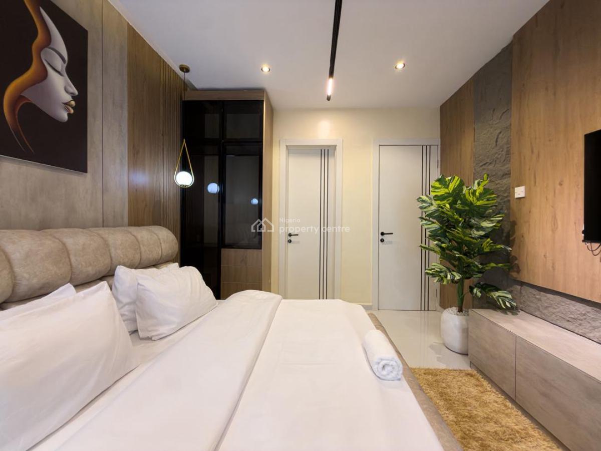 Tastefully Furnished Three Bedroom Luxury Suite with Swimming Pool, Admiralty Way, Lekki Phase 1, Lekki Phase 1, Lekki, Lagos, Flat / Apartment Short Let