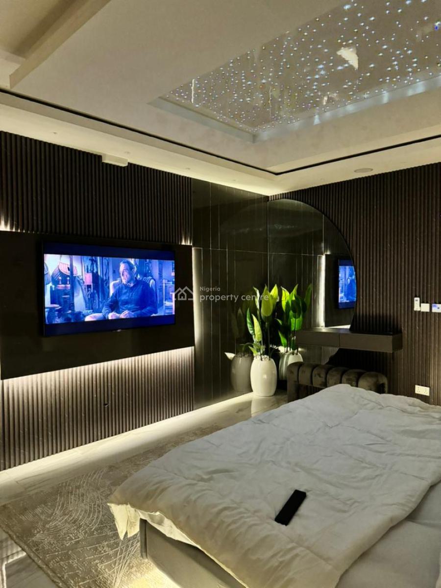 Elegantly Furnished 2 Bedroom Apartment Is Available for Immediate Che, Lekki Phase 1, Lekki, Lagos, Flat / Apartment Short Let