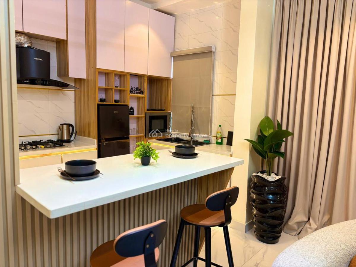 Elegantly Furnished 2 Bedroom Apartment Is Available for Immediate Che, Lekki Phase 1, Lekki, Lagos, Flat / Apartment Short Let