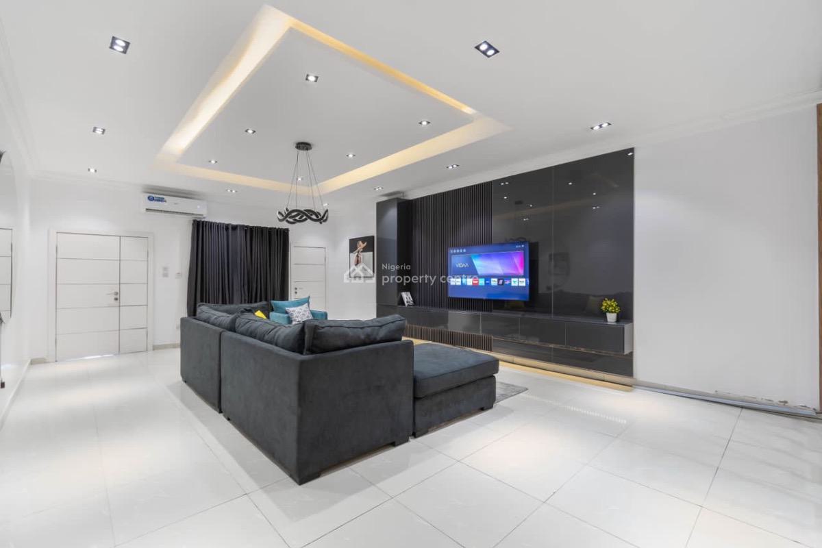 Elegantly Furnished 2 Bedroom Apartment Is Available for Immediate Che, Lekki Phase 1, Lekki, Lagos, Flat / Apartment Short Let