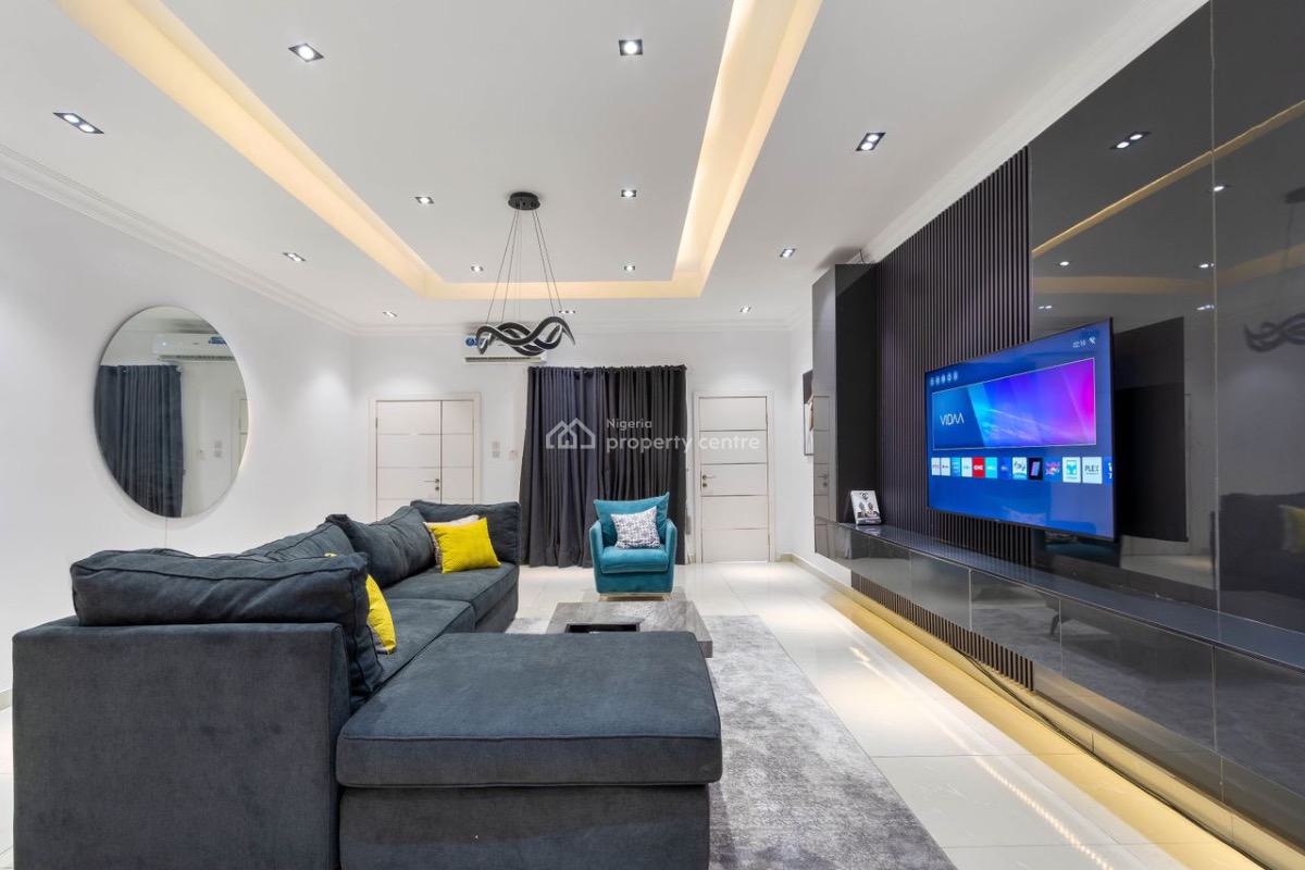 Elegantly Furnished 2 Bedroom Apartment Is Available for Immediate Che, Lekki Phase 1, Lekki, Lagos, Flat / Apartment Short Let