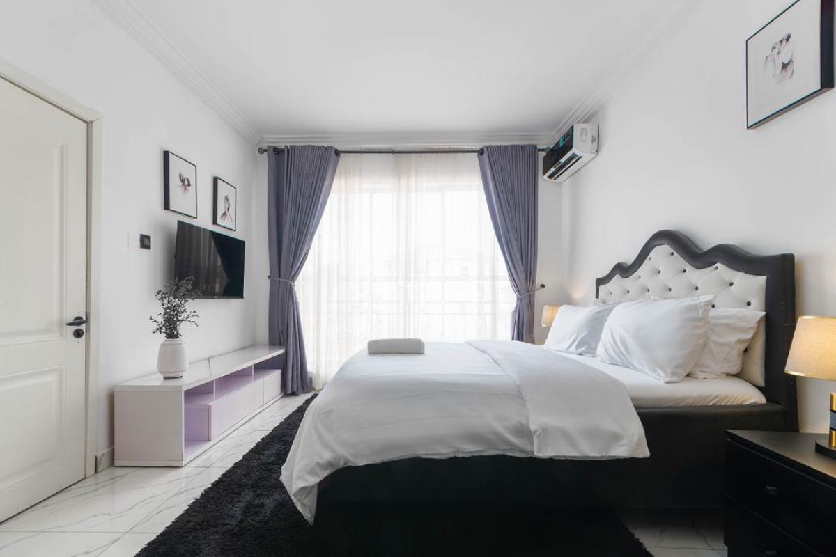 Waterfront 4 Bedroom Apartment with Top Notch Amenities Available., Lekki Phase 1, Lekki, Lagos, House Short Let