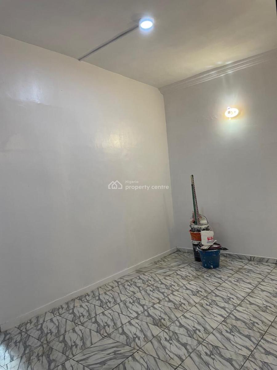 Fully Service Mini Flat, Chevron Drive, Lekki Phase 2, Lekki, Lagos, Mini Flat (room and Parlour) for Rent