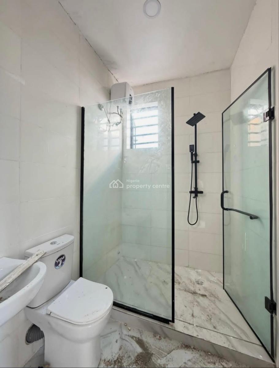 Distress 4 Bedroom Semi Detached Duplex, Ikota Gra, Ikota, Lekki, Lagos, Semi-detached Duplex for Sale