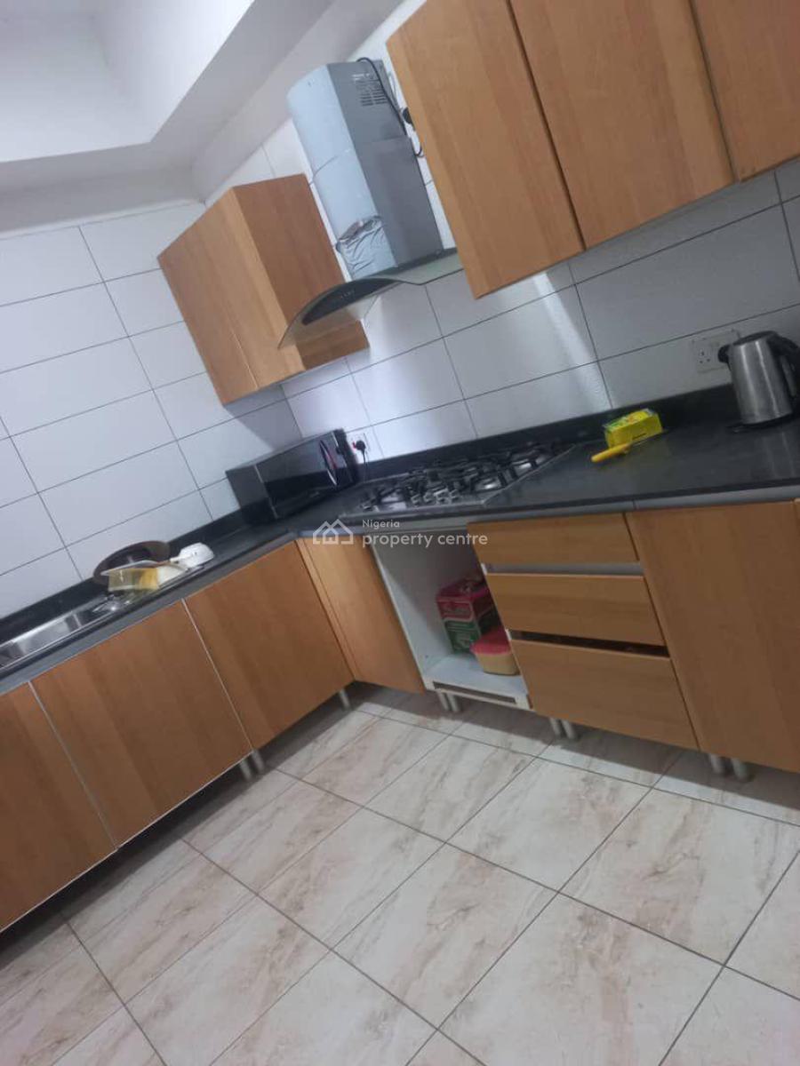 Well Maintained 2 Bedroom Apartment, Ikate Elegushi, Lekki, Lagos, Flat / Apartment for Rent