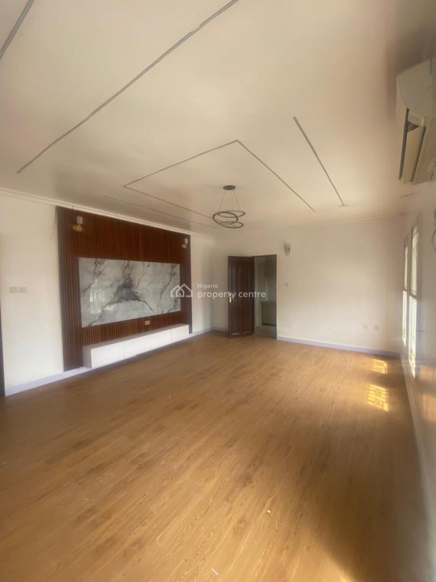 2bedroom Standard Luxury Apartment on Admiralty, Lekki Phase 1, Lekki, Lagos, Flat / Apartment for Rent