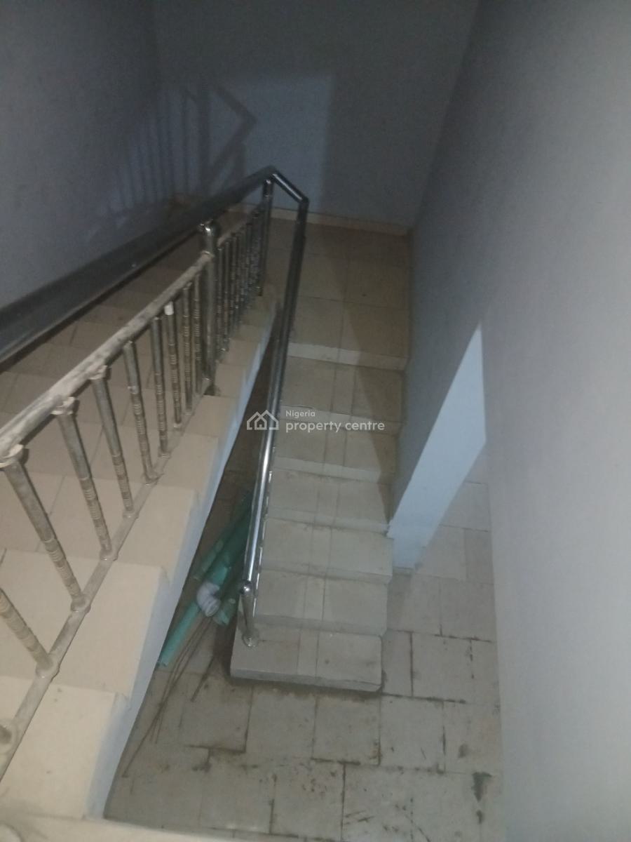 New Fine Selfcon, Yaba, Lagos, Self Contain (single Rooms) for Rent
