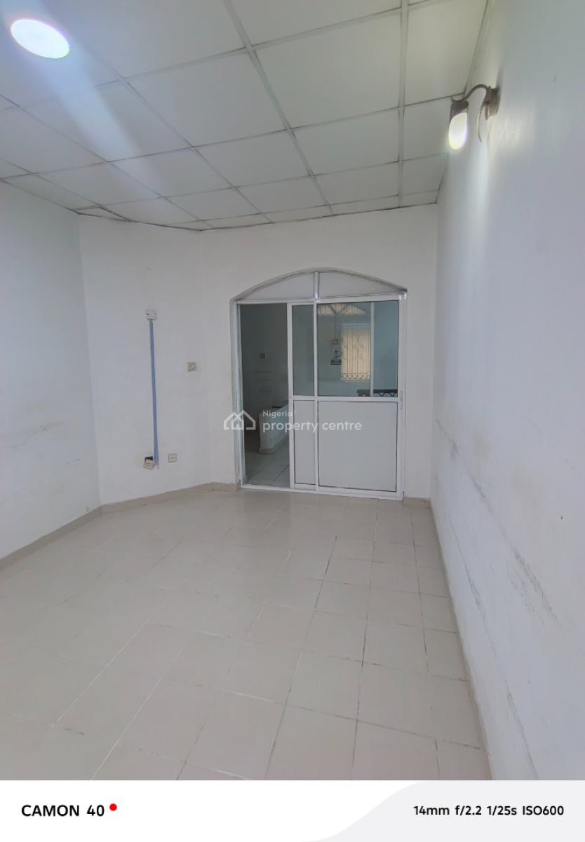 2 Rooms Corporate Office Spaces, Ikota Villa Estate, Lekki, Lagos, Office Space for Rent
