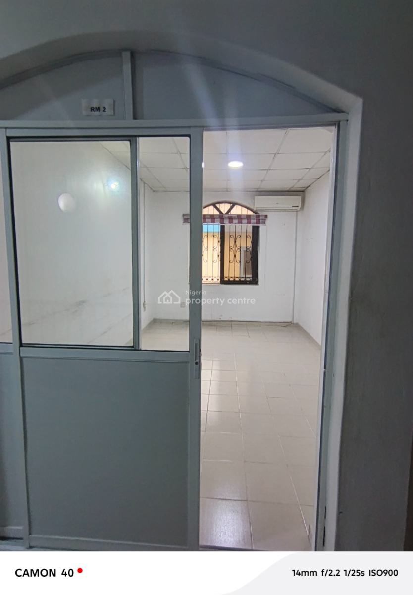 2 Rooms Corporate Office Spaces, Ikota Villa Estate, Lekki, Lagos, Office Space for Rent