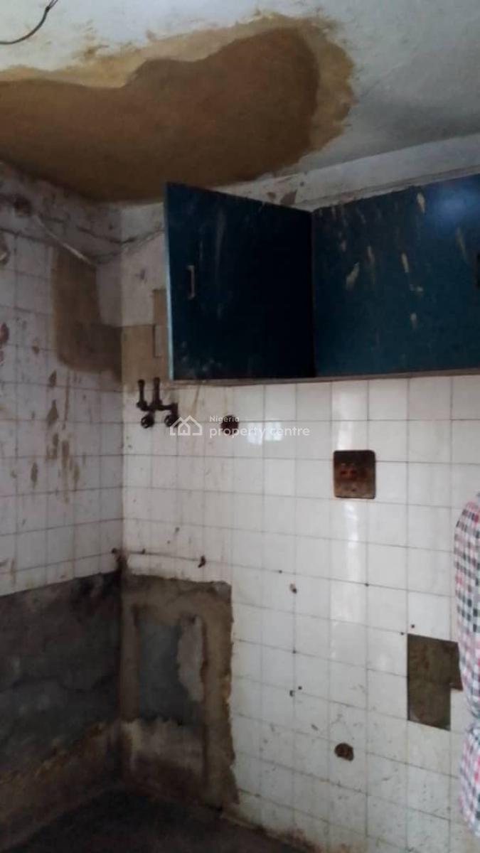 Decent 5 Bedroom Semi Detached Duplex., Off Adegoke, Surulere, Lagos, Semi-detached Duplex for Sale