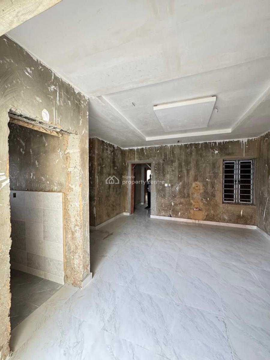 Nicely Built 2 Bedroom Apartment with Bq in an Haven Area, Nicely Built 2 Bedroom Apartment with Bq in an Haven Area, Surulere, Lagos, House for Sale