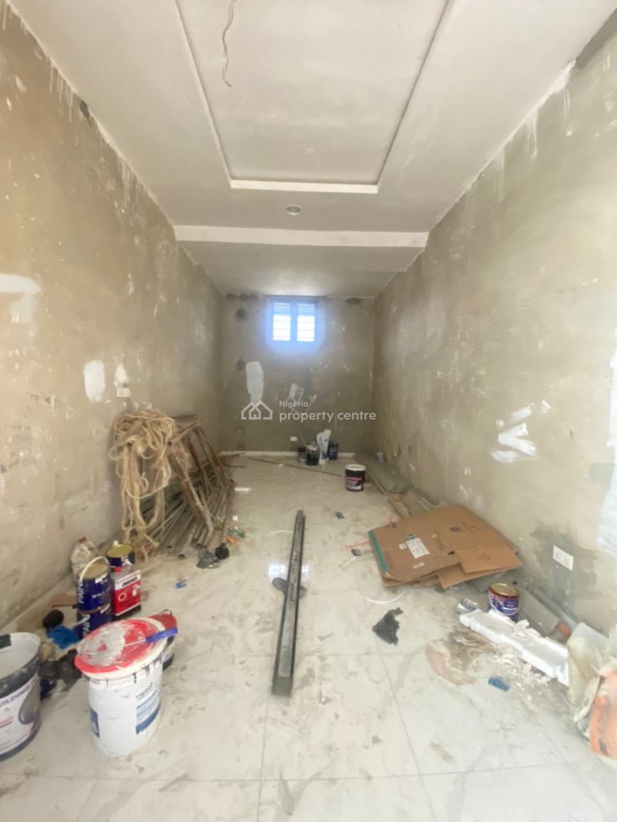 Newly Built Shop in a Mall, Orchid Road, Lekki, Lagos, Plaza / Complex / Mall for Sale