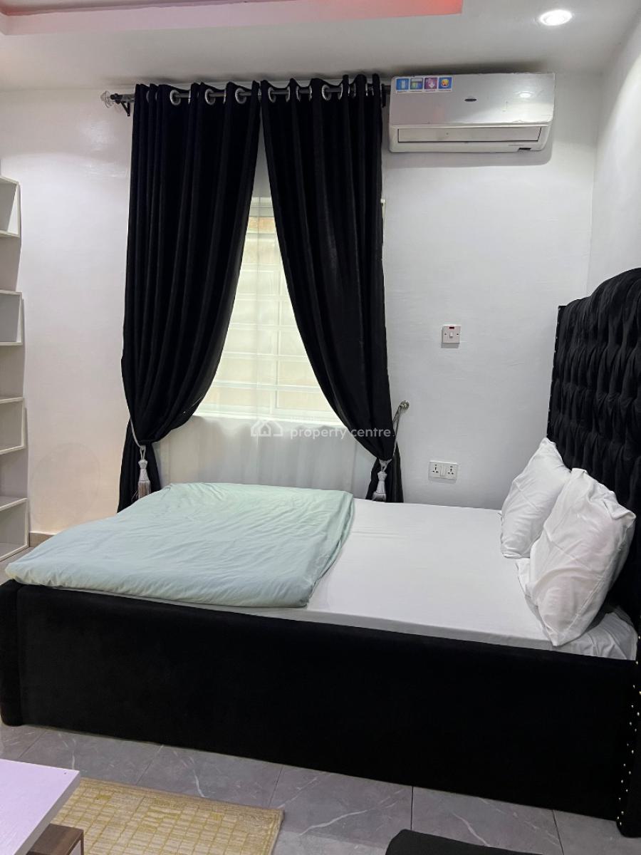 Furnished Studio Apartment in a Mini Estate, 8 Lawal Street, Jibowu, Yaba, Lagos, Self Contain (single Rooms) for Rent