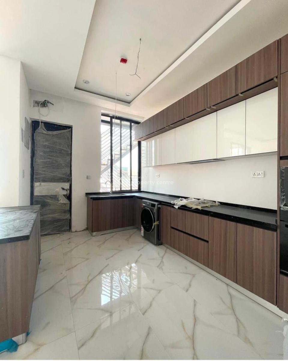 Luxury 3 Bedroom Apartment, Lekki Phase 1, Lekki, Lagos, Flat / Apartment for Sale