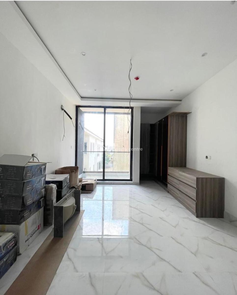 Luxury 3 Bedroom Apartment, Lekki Phase 1, Lekki, Lagos, Flat / Apartment for Sale