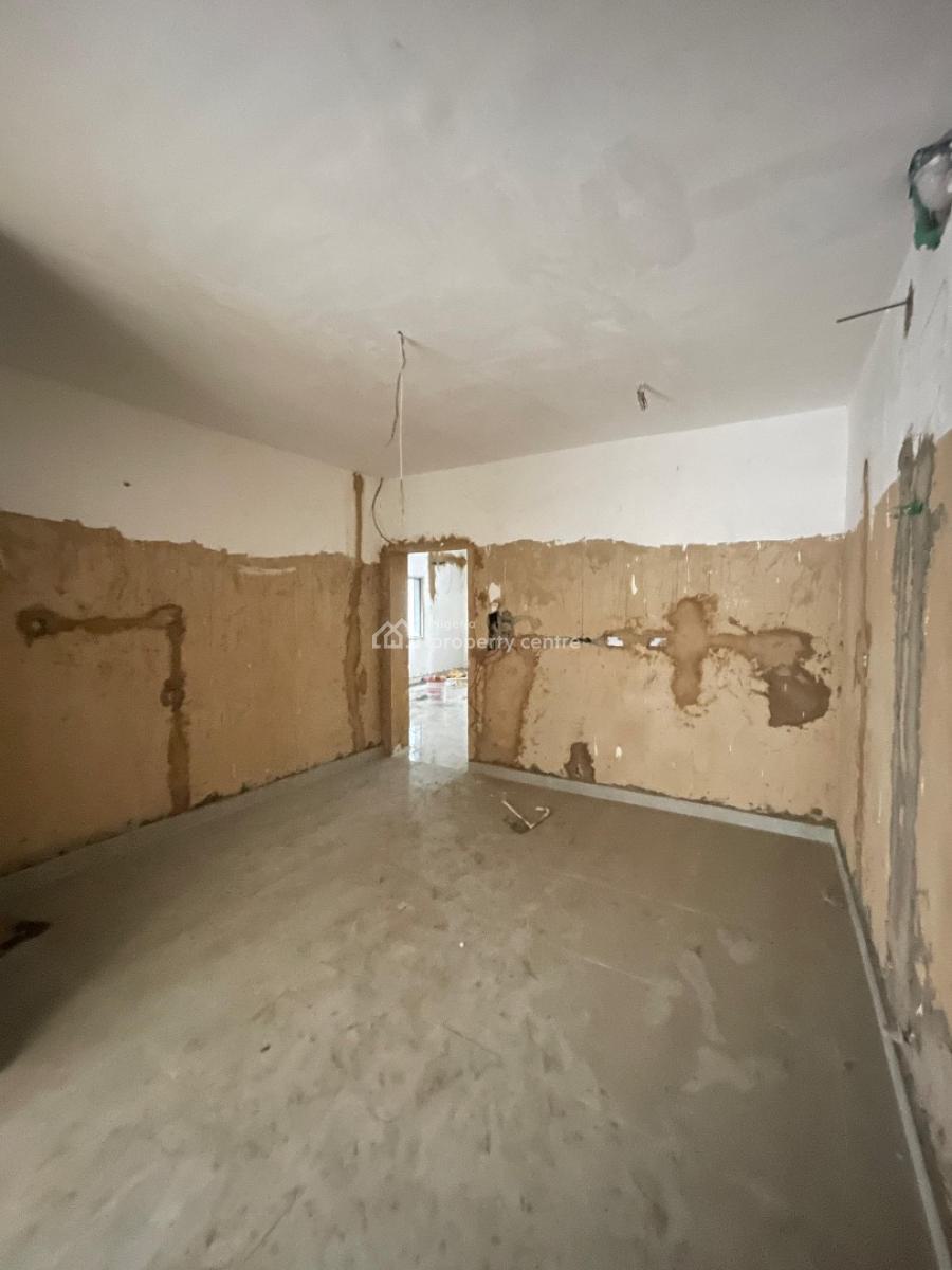 Contemporary 3 Bedroom Penthouse + Store Room with Range of Features, Contemporary 3 Bedroom Penthouse + Store Room with Range of Features, Yaba, Lagos, House for Sale