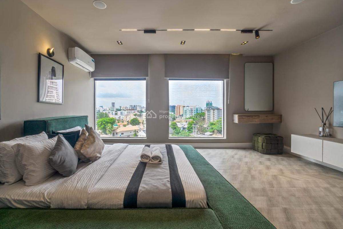 Stunning 3 Bedroom Apartment W/pool,balconies and More, Cooper Road, Ikoyi, Lagos, Flat / Apartment Short Let