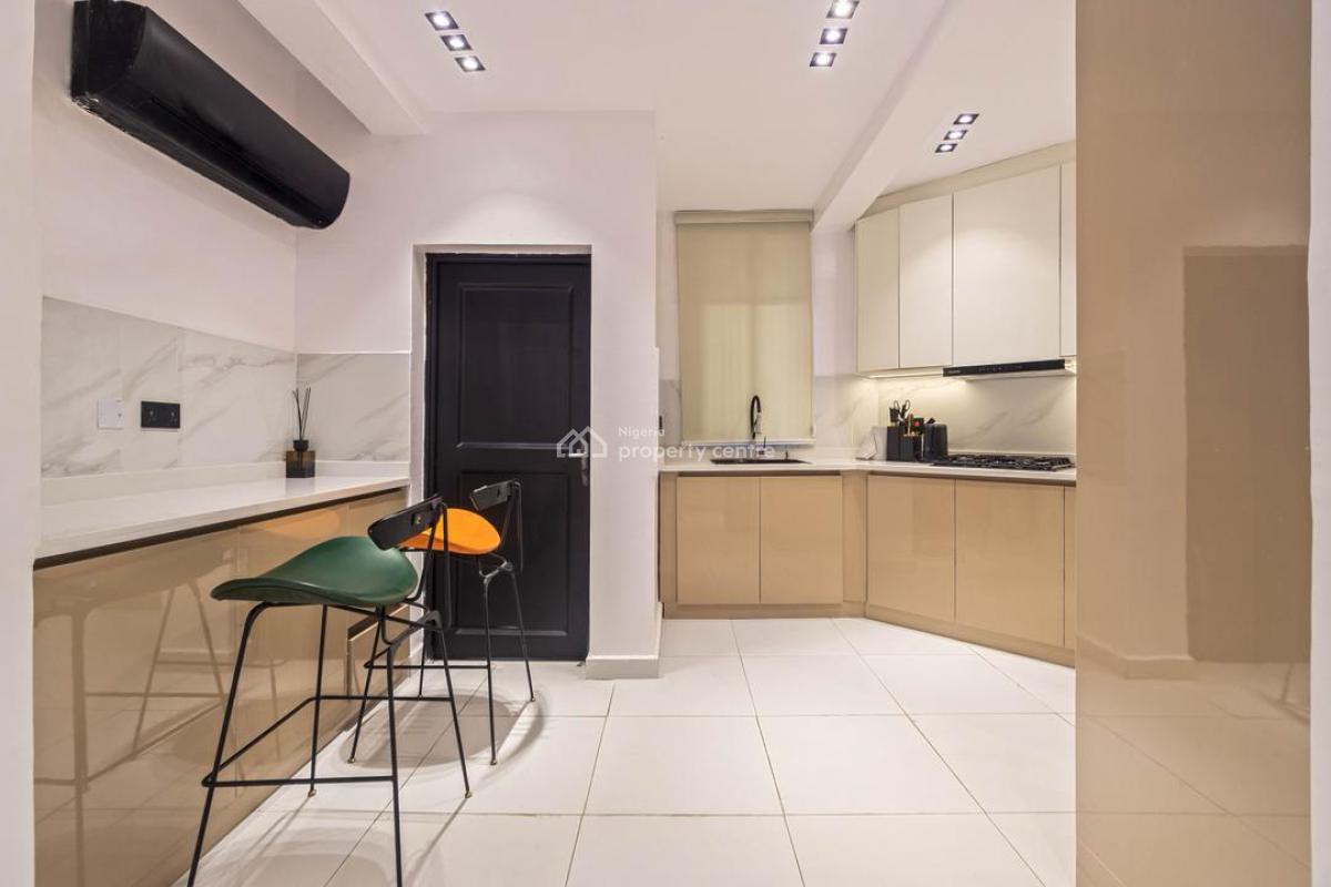 Stunning 3 Bedroom Apartment W/pool,balconies and More, Cooper Road, Ikoyi, Lagos, Flat / Apartment Short Let