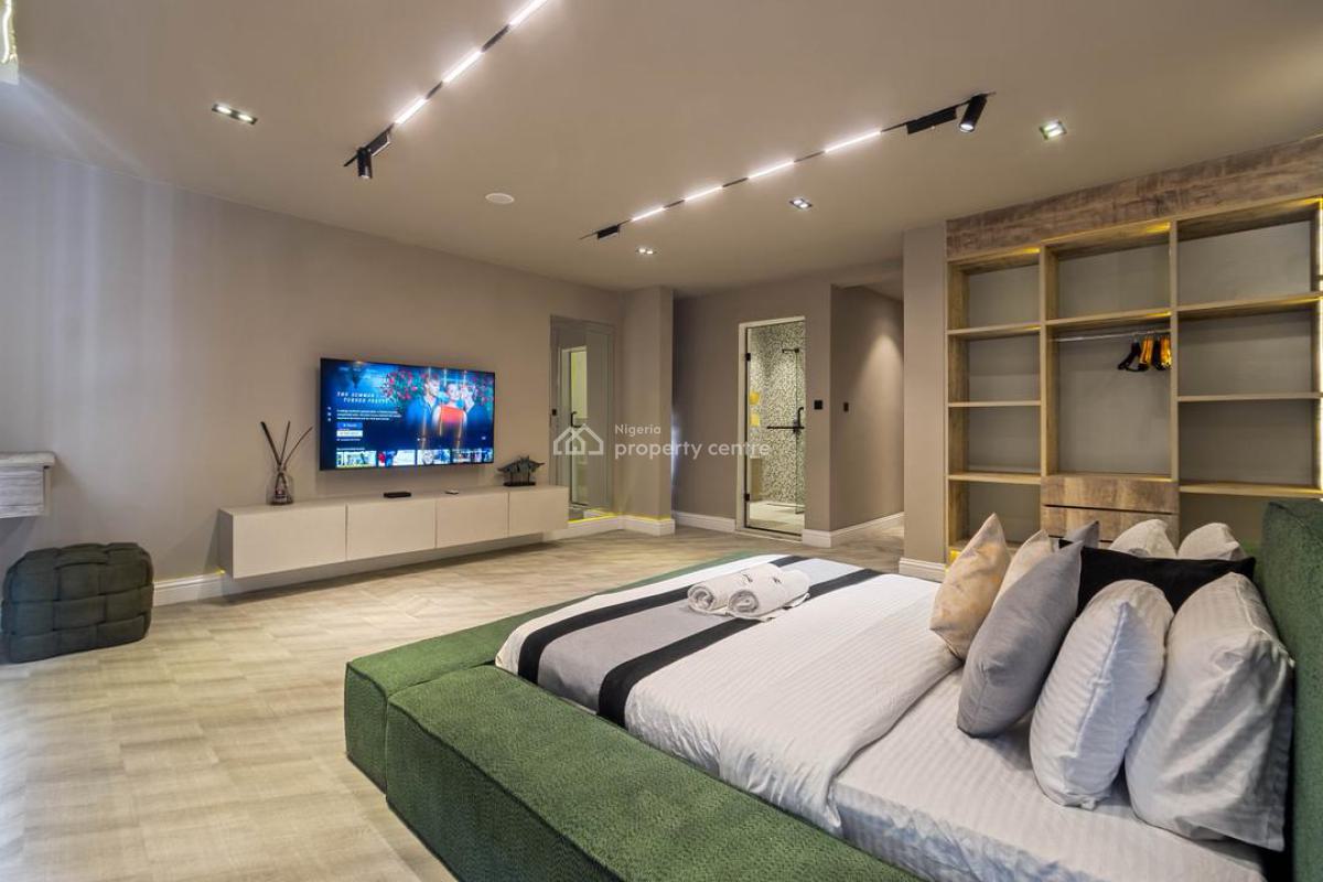 Stunning 3 Bedroom Apartment W/pool,balconies and More, Cooper Road, Ikoyi, Lagos, Flat / Apartment Short Let