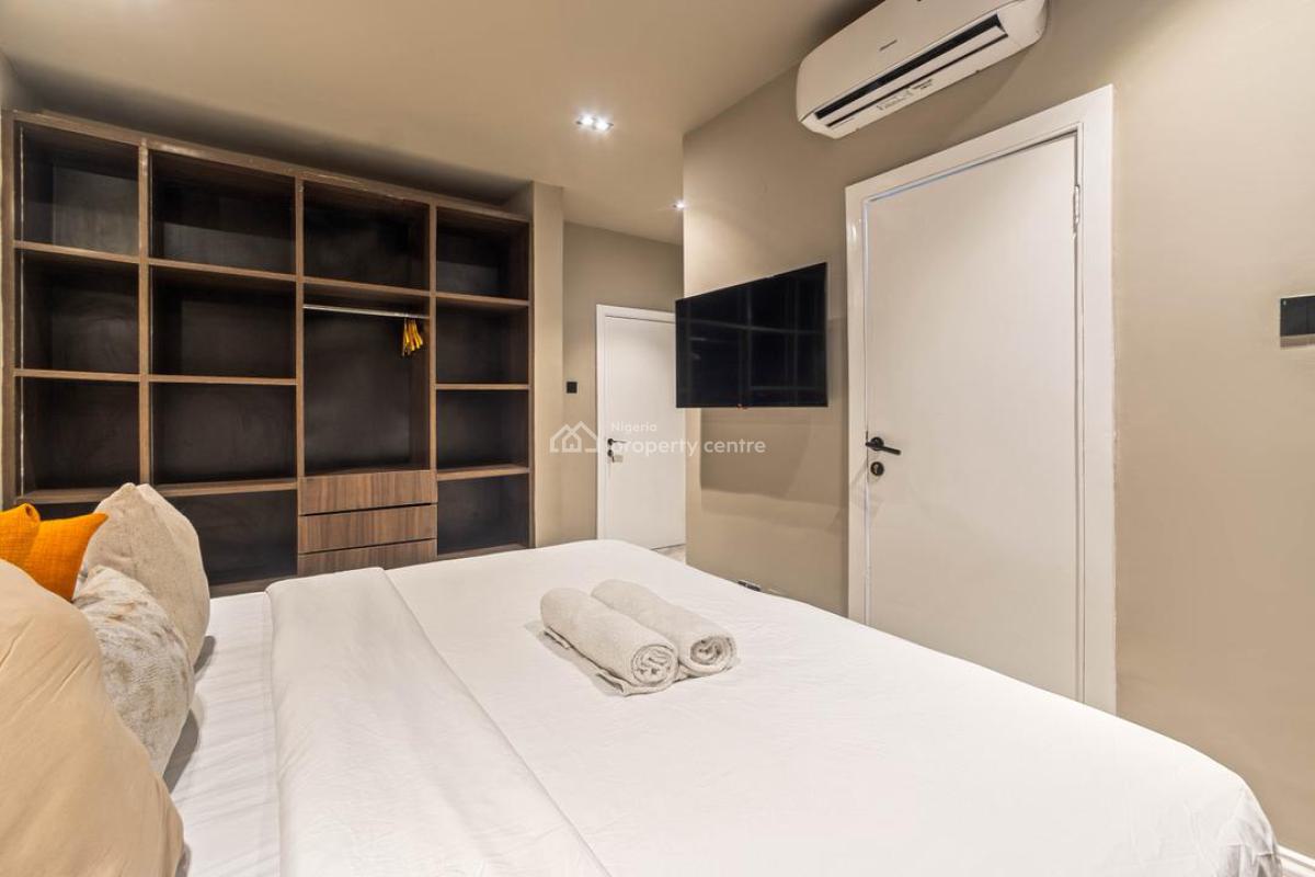 Stunning 3 Bedroom Apartment W/pool,balconies and More, Cooper Road, Ikoyi, Lagos, Flat / Apartment Short Let