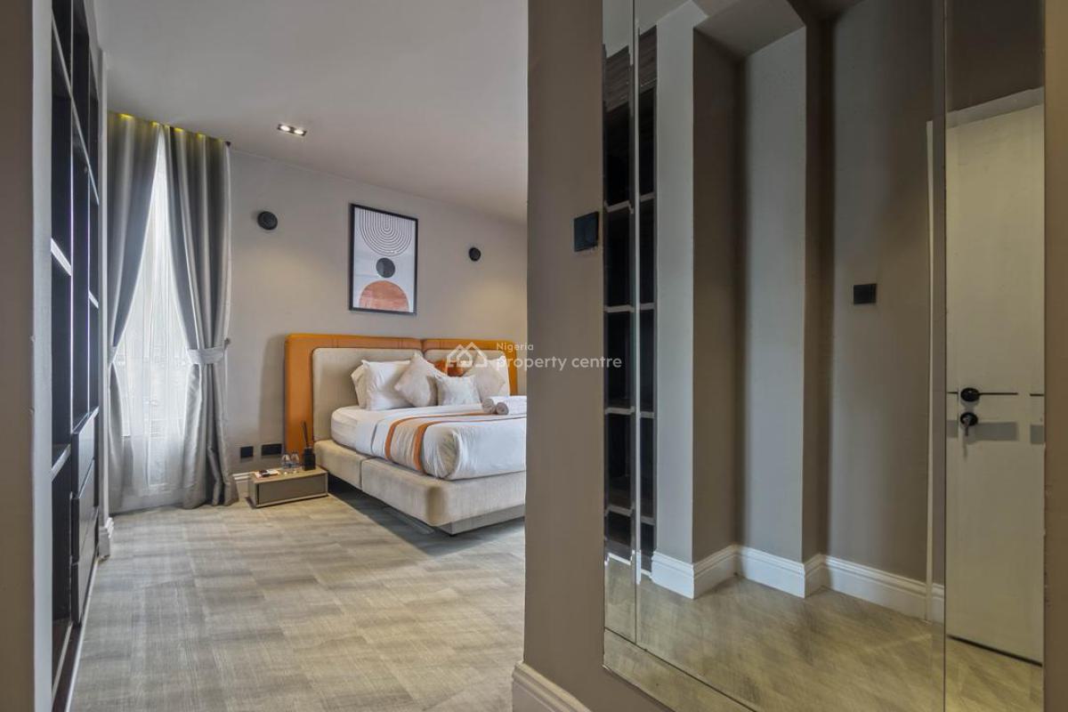 Stunning 3 Bedroom Apartment W/pool,balconies and More, Cooper Road, Ikoyi, Lagos, Flat / Apartment Short Let