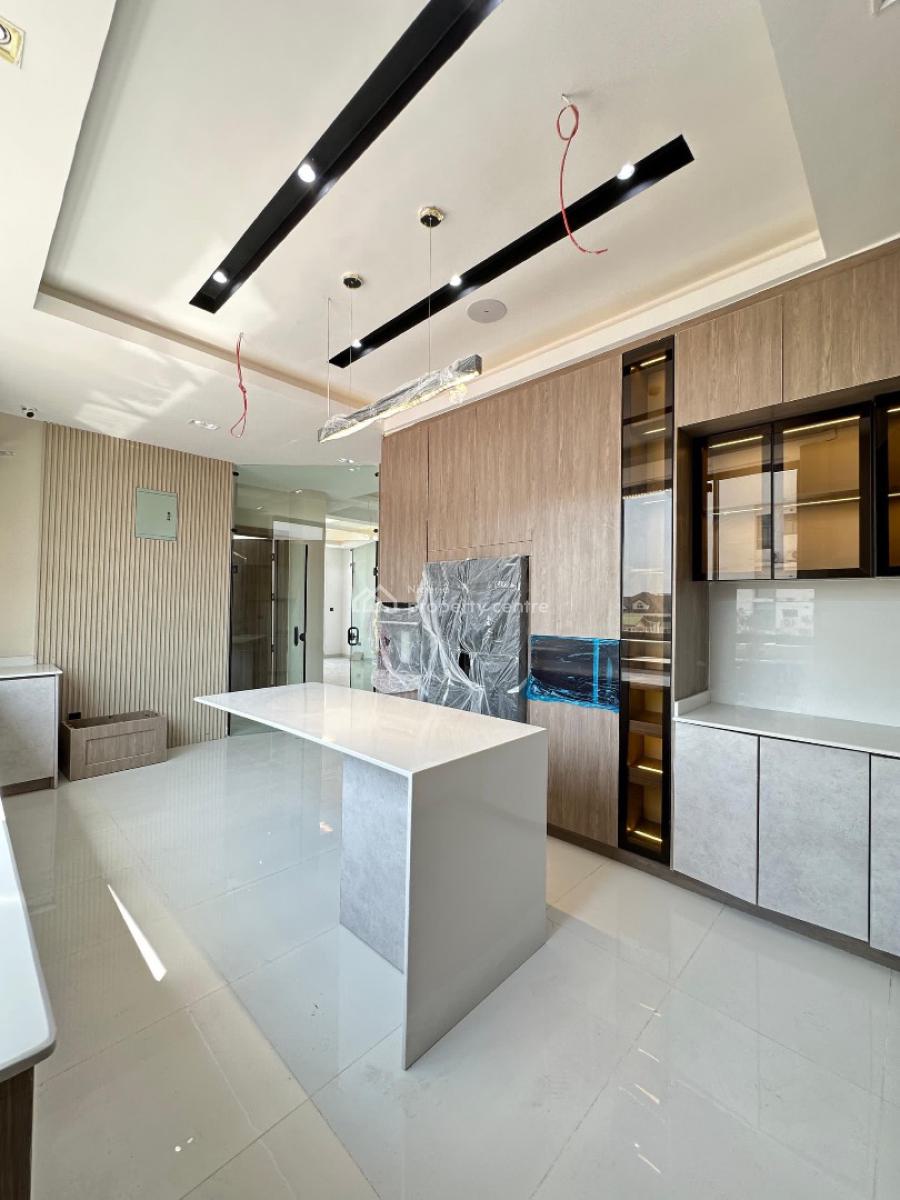 4 Bedroom Maisonette with Bq, Communal Pool and Gym., Lekki Phase 1, Lekki, Lagos, Flat / Apartment for Sale