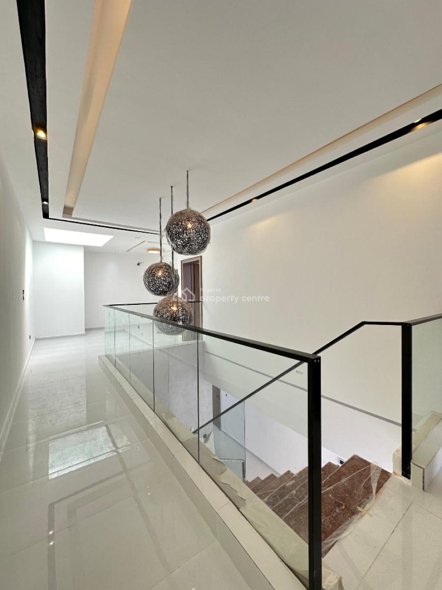 4 Bedroom Maisonette with Bq, Communal Pool and Gym., Lekki Phase 1, Lekki, Lagos, Flat / Apartment for Sale