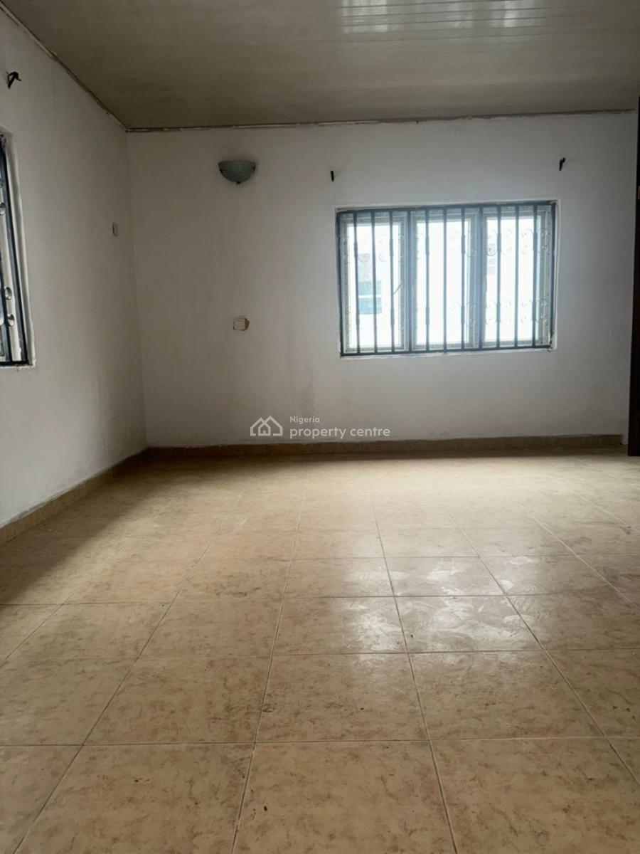 Spacious 3 Bedroom Flat in Serene and Secured Location, Chevron Drive, Lekki, Lekki, Lagos, Flat / Apartment for Rent