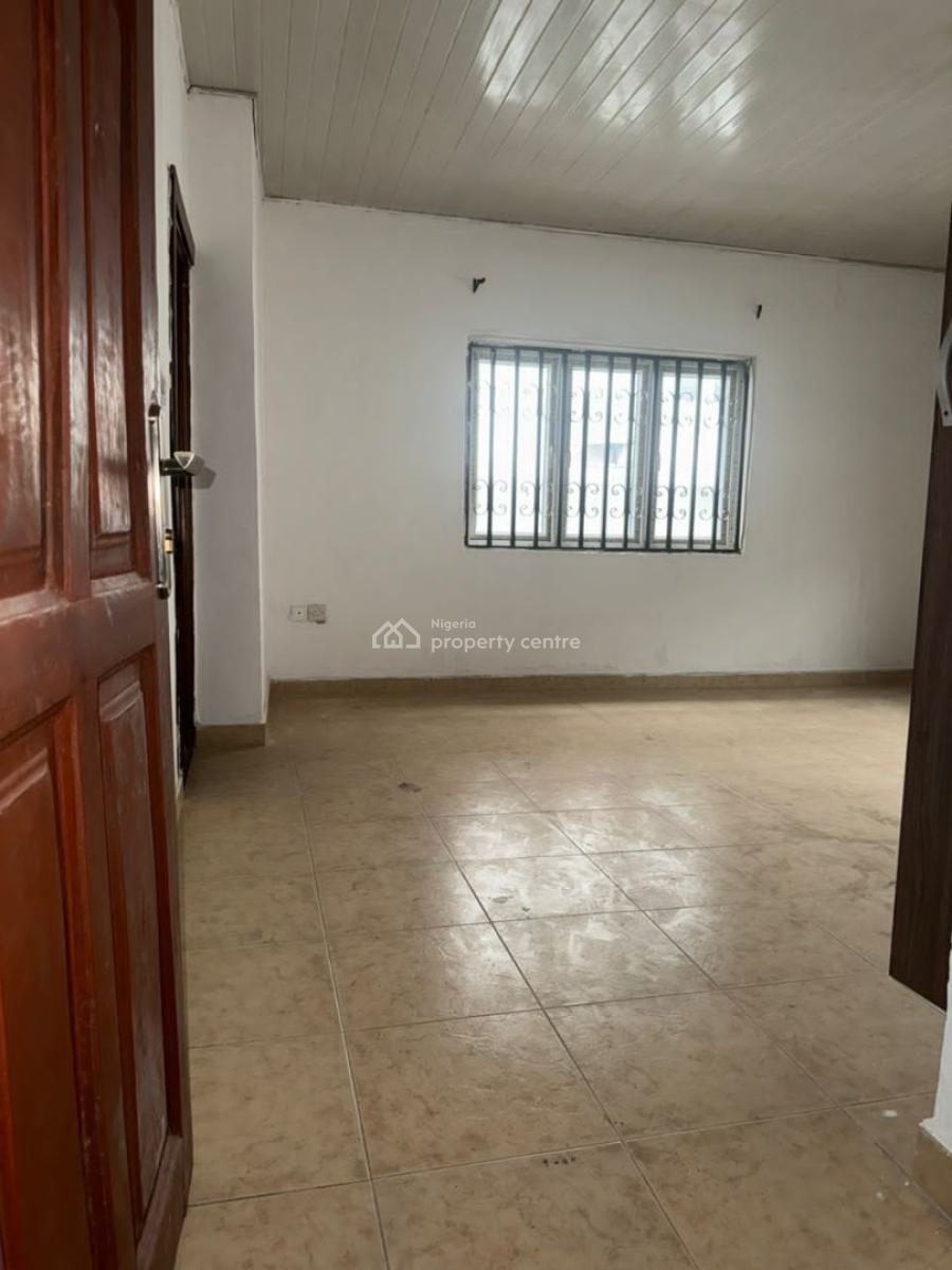 Spacious 3 Bedroom Flat in Serene and Secured Location, Chevron Drive, Lekki, Lekki, Lagos, Flat / Apartment for Rent