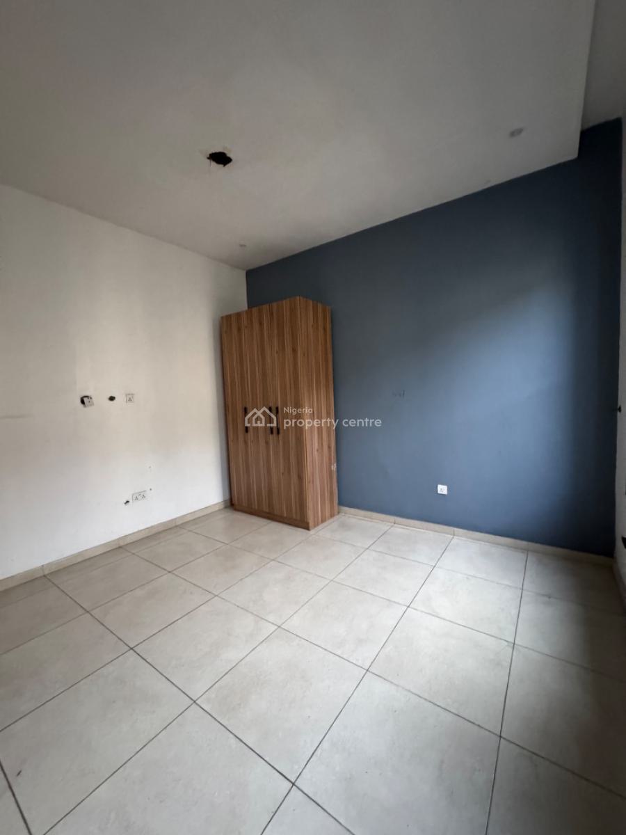 𝐌𝐀𝐈𝐍𝐓𝐀𝐈𝐍𝐄𝐃 4 𝐁𝐄𝐃𝐑𝐎𝐎𝐌 𝐓𝐄𝐑𝐑𝐀𝐂𝐄 𝐃𝐔𝐏𝐋𝐄𝐗, Osapa, Lekki, Osapa, Lekki, Lagos, Terraced Duplex for Rent