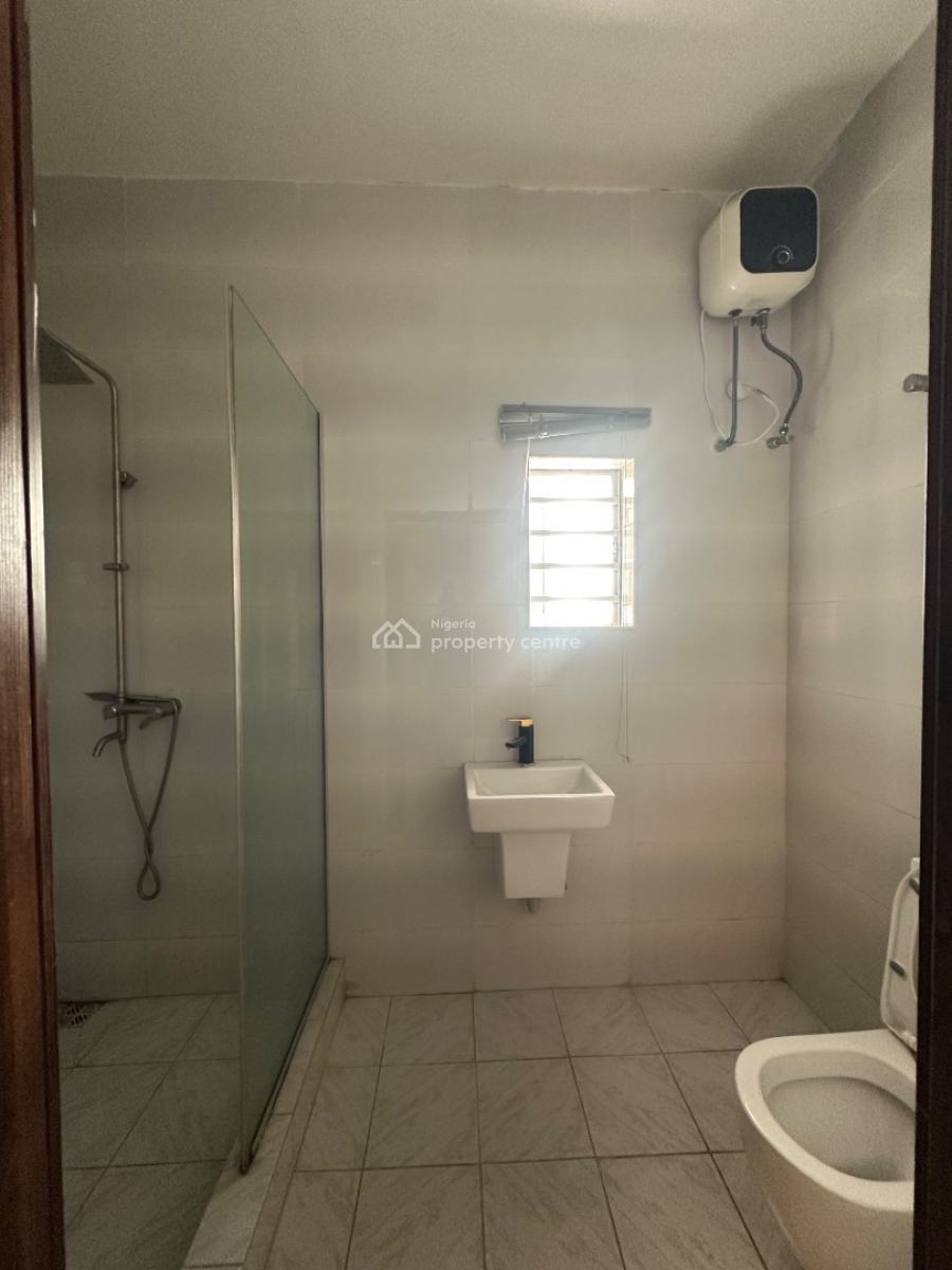 𝐌𝐀𝐈𝐍𝐓𝐀𝐈𝐍𝐄𝐃 5 𝐁𝐄𝐃𝐑𝐎𝐎𝐌 𝐒𝐄𝐌𝐈 𝐃𝐄𝐓𝐀𝐂𝐇𝐄𝐃 𝐃𝐔𝐏, Osapa, Lekki, Osapa, Lekki, Lagos, Semi-detached Duplex for Rent